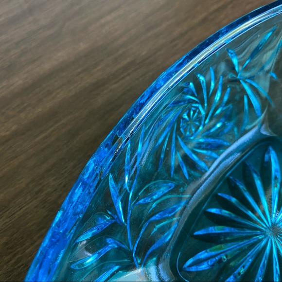 Vintage Aqua Glass Triangle Candy Dish - Hazel Atlas Pattern 6045 Stars Dish - Picture 6 of 7